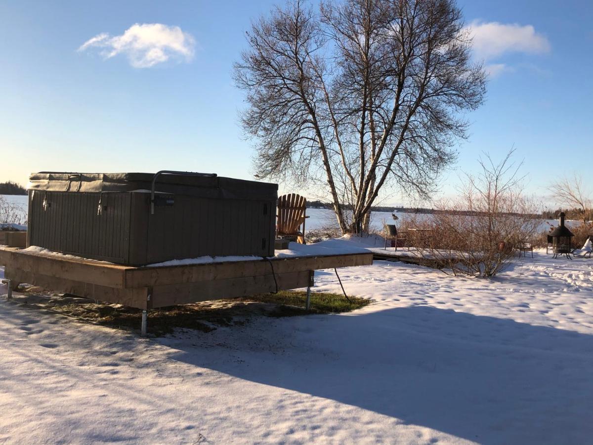 Havre Du Lac A La Tortue GrandʼMère Kültér fotó